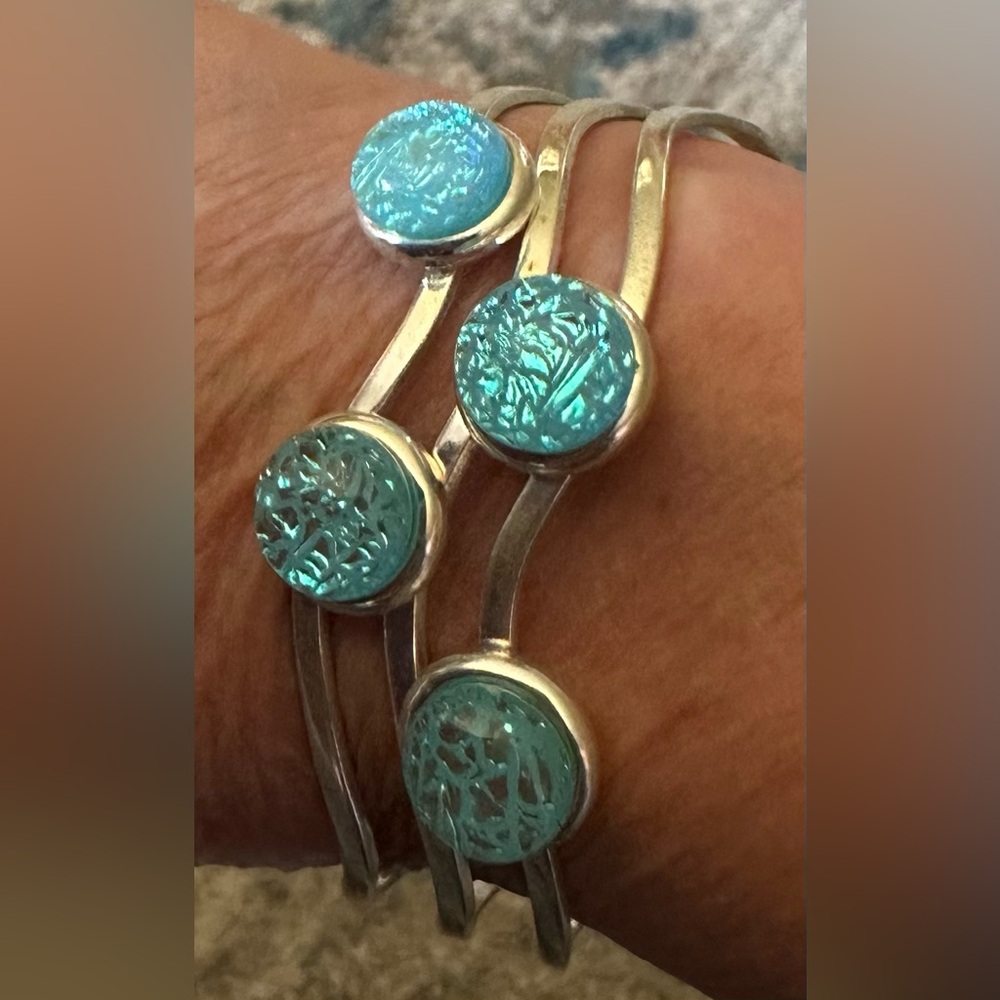 Beautiful Silver Bracelet with Turquoise Accents. NWOT.